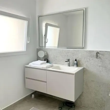 Apartamento Zoo Con Vistas Al Mar, Al Castillo De Y Al Montgo *