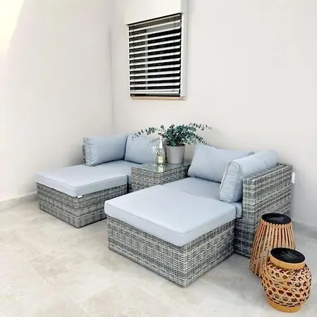 Zoo Con Vistas Al Mar, Al Castillo De Y Al Montgo